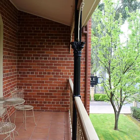 Carlyle Suites & Apartments Wagga Wagga Exterior photo