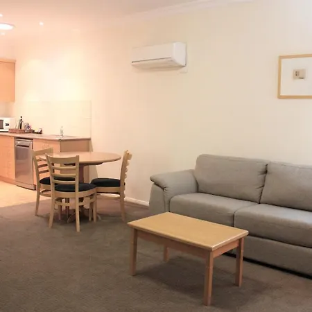 Carlyle Suites & Apartments Wagga Wagga Exterior photo
